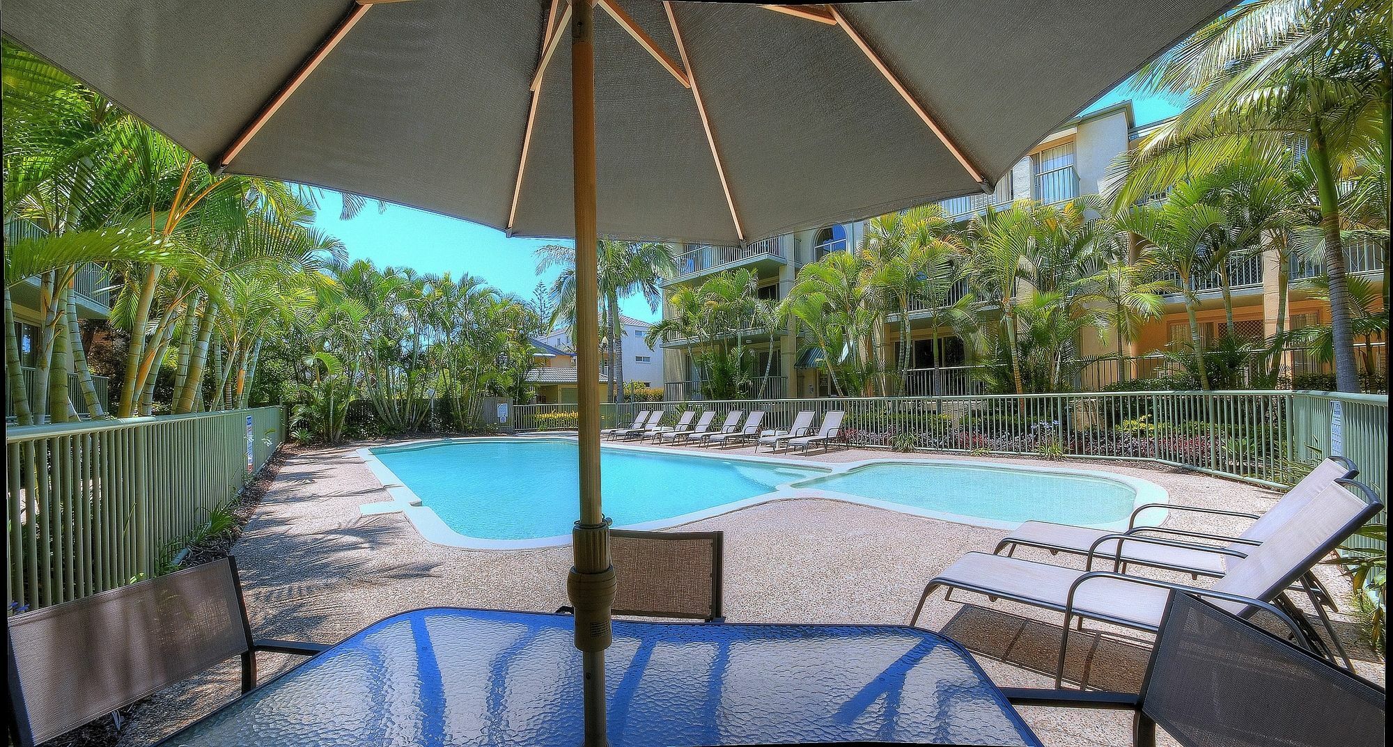 Bila Vista Kirra Beachside Apartments Gold Coast Exterior photo